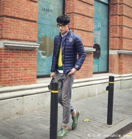 ����ǰ�� ��Ό���q�������r�и�