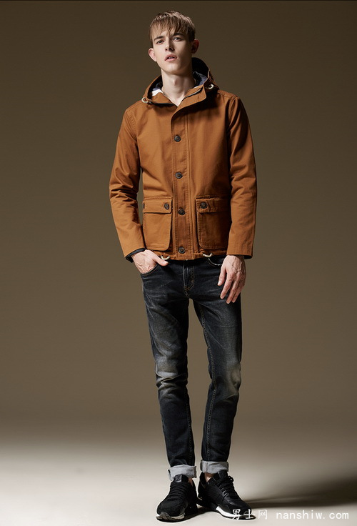 �ﶬ���׳������䣬��ů����4��ʾ����