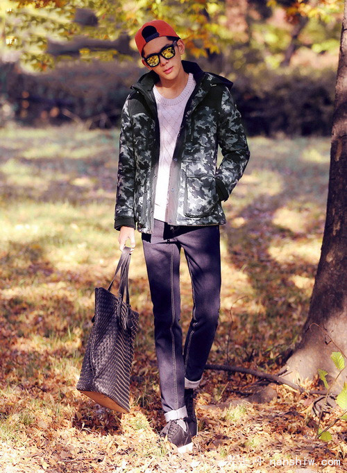 ���(d��ng)���b���ģ�2015���D(zhu��n)���b�Բʴ���