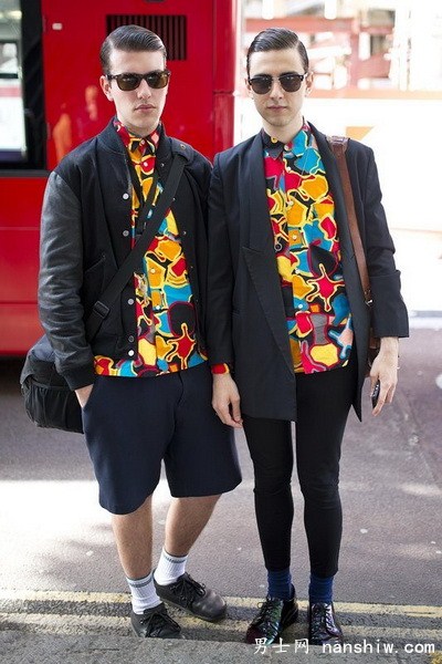 ײɫƴ���r������