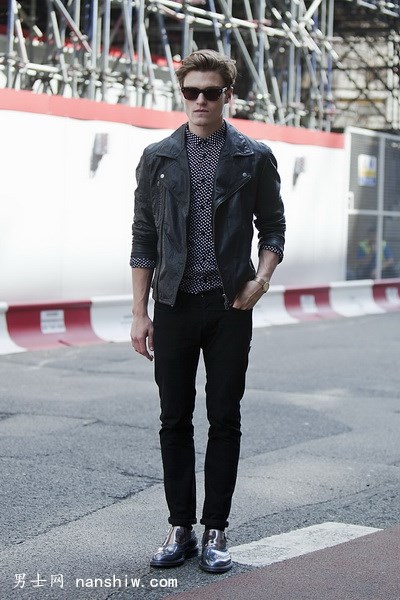 ���c�r������