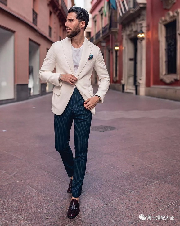 ���ɫ�����ܰ����b�����ഺ�r�и�