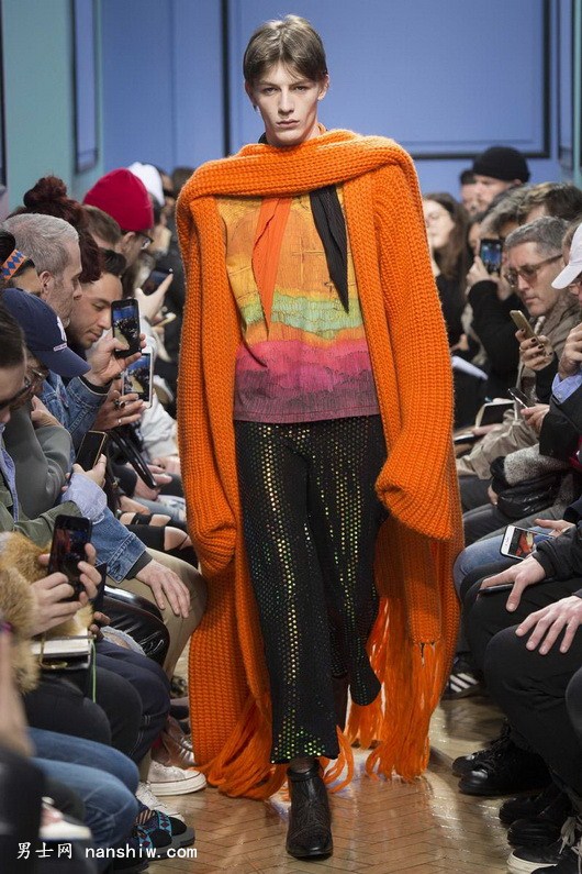 J.W.Anderson 2017/2018�ﶬ�������b�����������wСͯ��