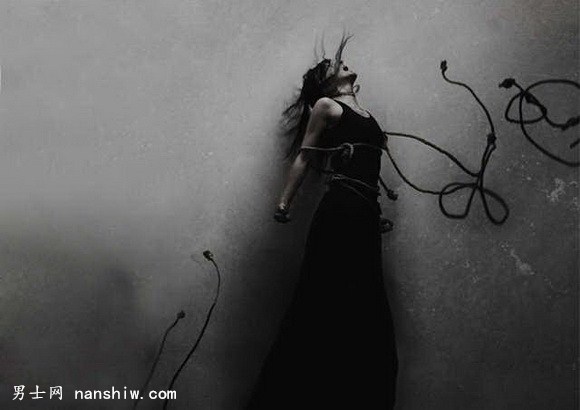 һ���h�����Ĺ��b��b���F(xi��n)���r(sh��)�еĴ�Խ