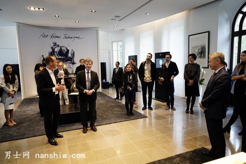 �󎟵Ķ��η����@������(li��n)��������ā��^�ɲ�С