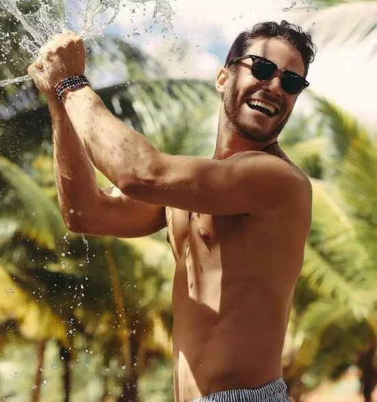 ����x��һ���m���Լ�Ę�͵�ī�R