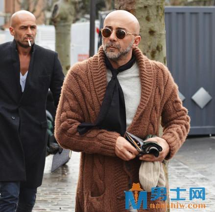 ����r�b�ܳ��н��� �紺�b����η��L�֕r��