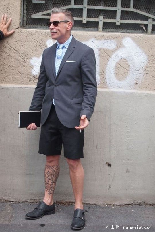 �����ĕr(sh��)��(b��o)���r(sh��)�н���r(sh��)������56�q���r����ˡ���˹��