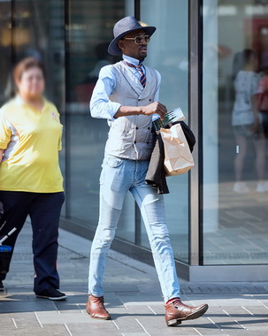 ����6�½��ĵ�һ�ڣ��ڱ����ĕr������