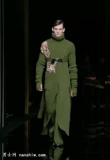 �͠���Balmain Fall Winter 2017 Menswear Show