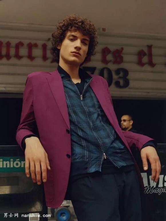 ��ɫ���A �C ���R��2017�괺�����bϵ��