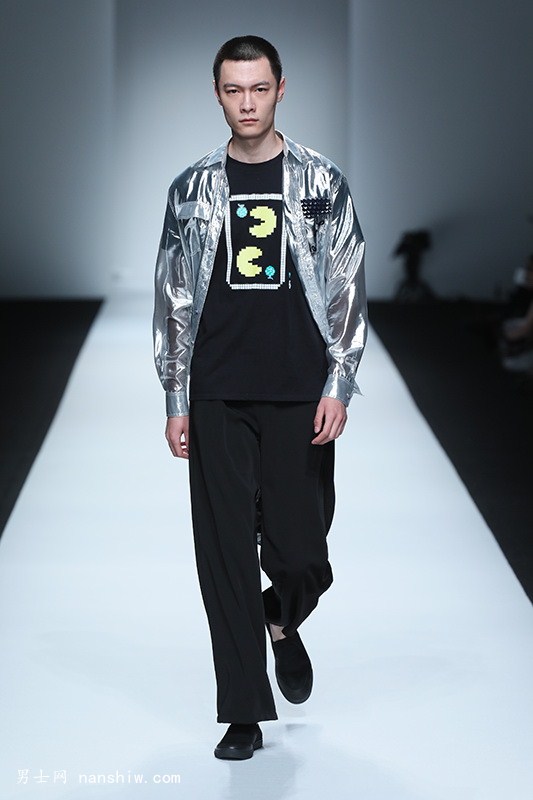 2017�ﶬ�Ϻ��r�b�ܣ�XINYUHU(li��n)��PAC-MAN�l(f��)��ȫ�³���