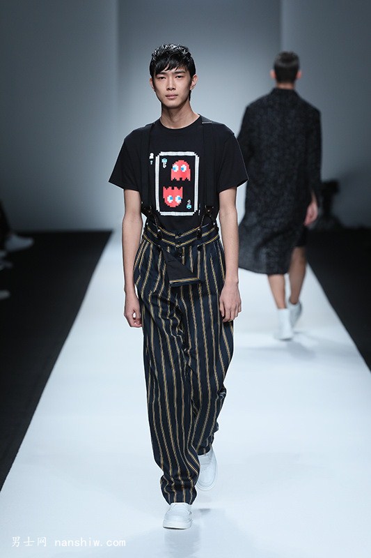 2017�ﶬ�Ϻ��r�b�ܣ�XINYUHU(li��n)��PAC-MAN�l(f��)��ȫ�³���