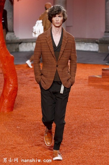 ���| Ermenegildo Zegna���၆2018���ĕr�b��