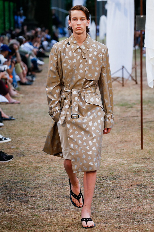 ���| J.W. Anderson 2018�������b��