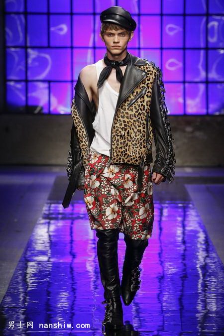 ���| ���b�� Dsquared2 2018�������b����