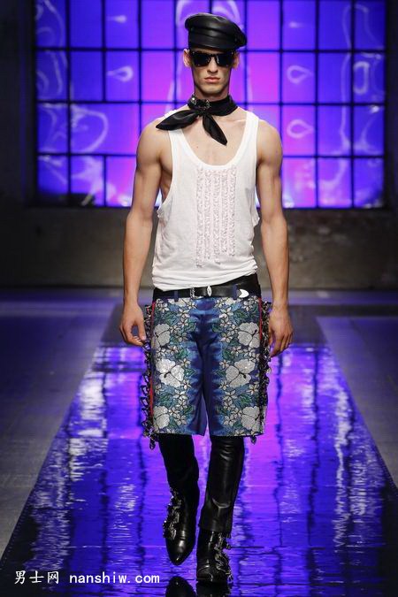 ���| ���b�� Dsquared2 2018�������b����