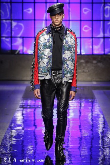 ���| ���b�� Dsquared2 2018�������b����