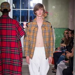 ���(ch��ng)| Burberry 2017���r(sh��)�b�����(ch��ng)���