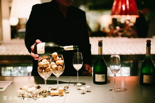 �t�Ʊ��N��@ô������ô����ǌ�����